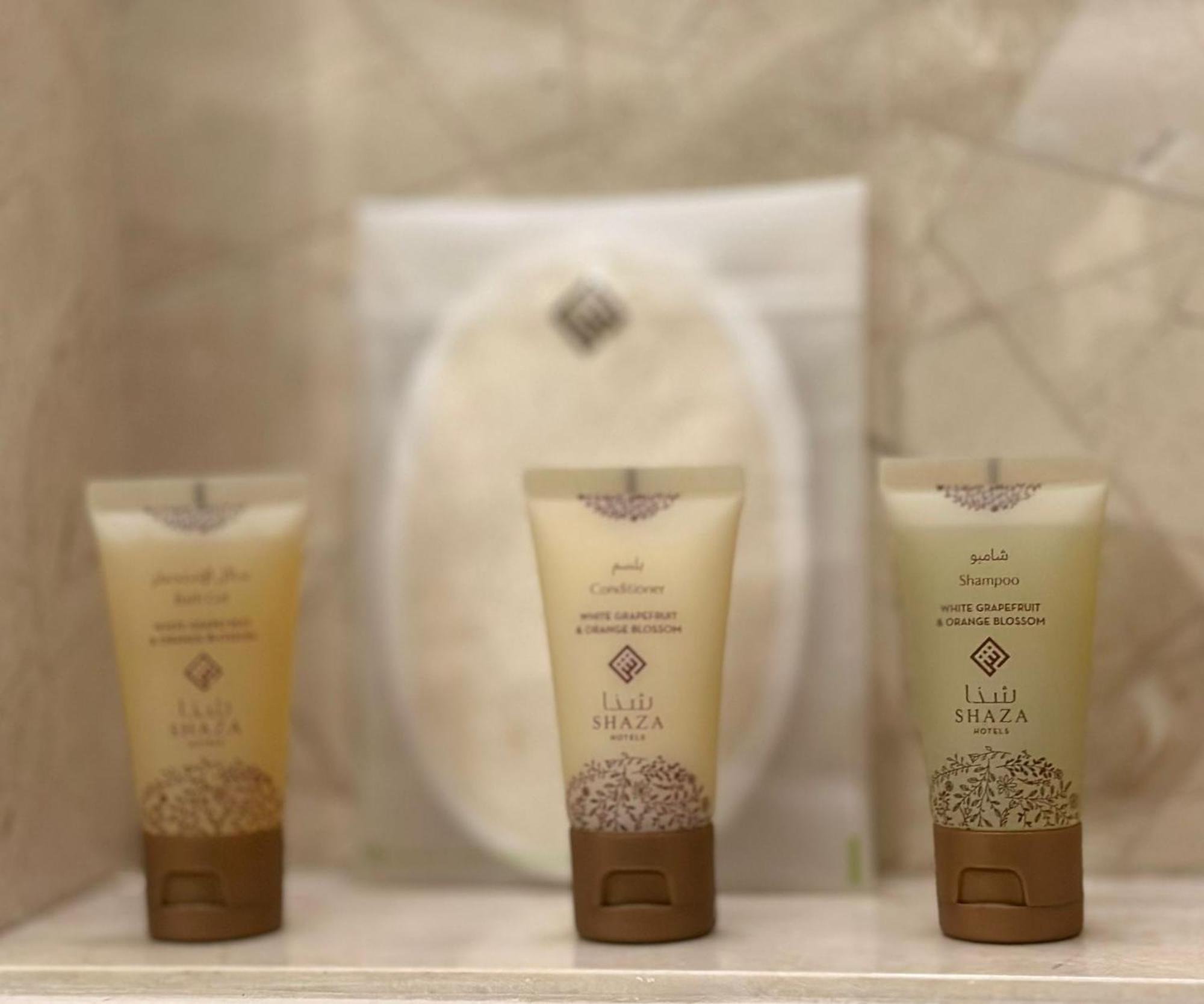 Shaza Doha Hotel ภายนอก รูปภาพ A selection of spa products